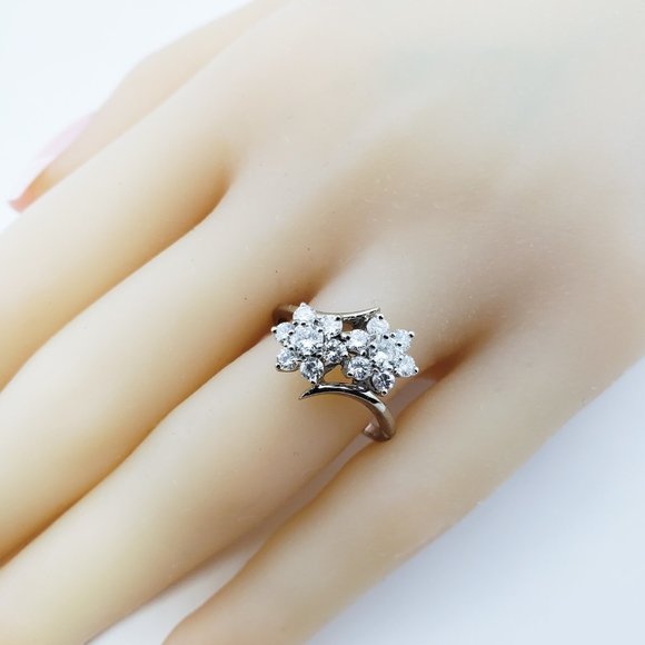 Vintage 14 Karat White Gold Diamond Flower Ring Size 8.75 #10469 - Picture 8 of 8